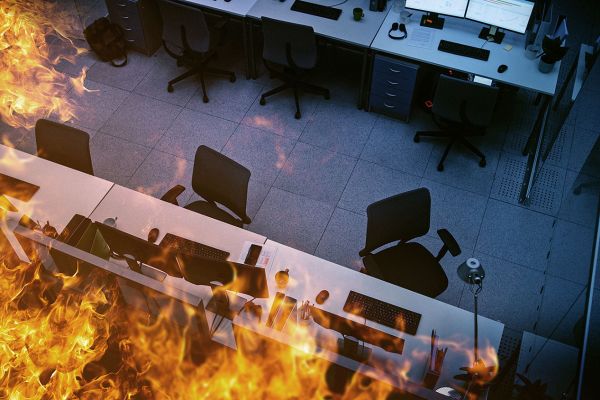Cables resistentes al fuego: el complemento esencial de los sistemas de acristalamiento cortafuegos
